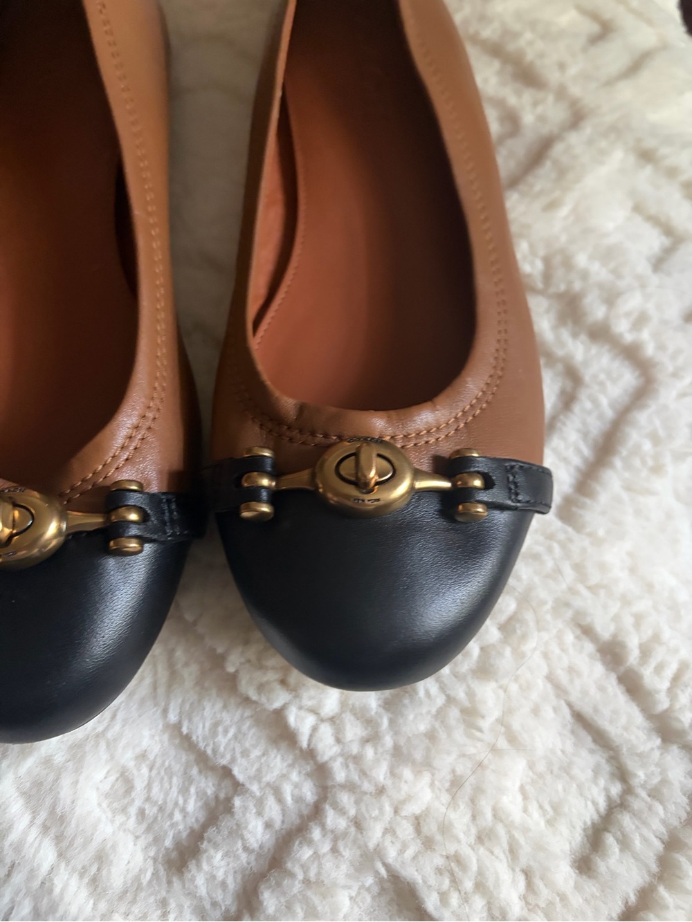 Coach Two-Tone Leather Ballet Flats in Tan & Black with Gold Accent - Picture 2 of 3